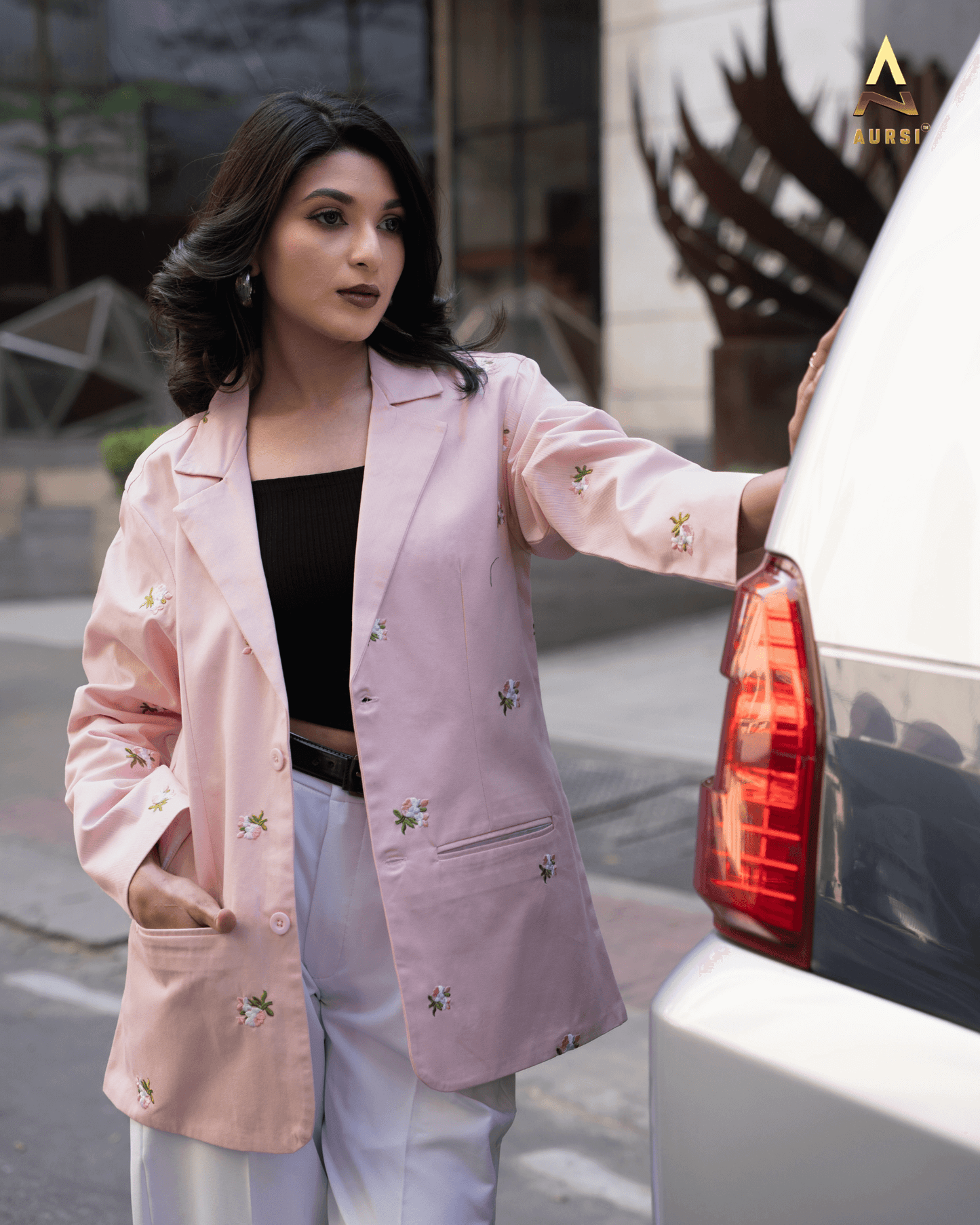 Embroidered Light Shell Blazer 25-06