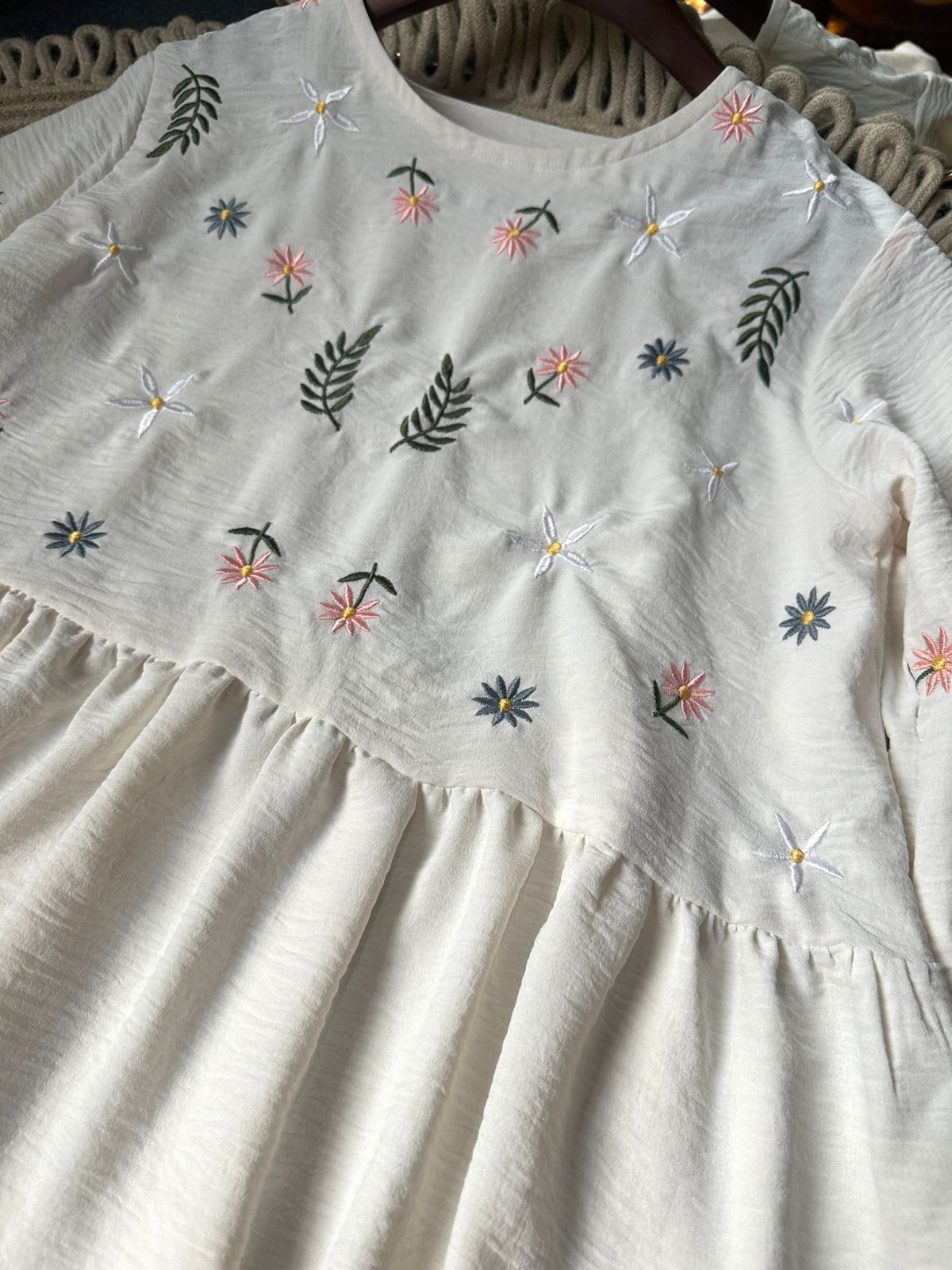 Modest Western Top 26-03 (Off White)