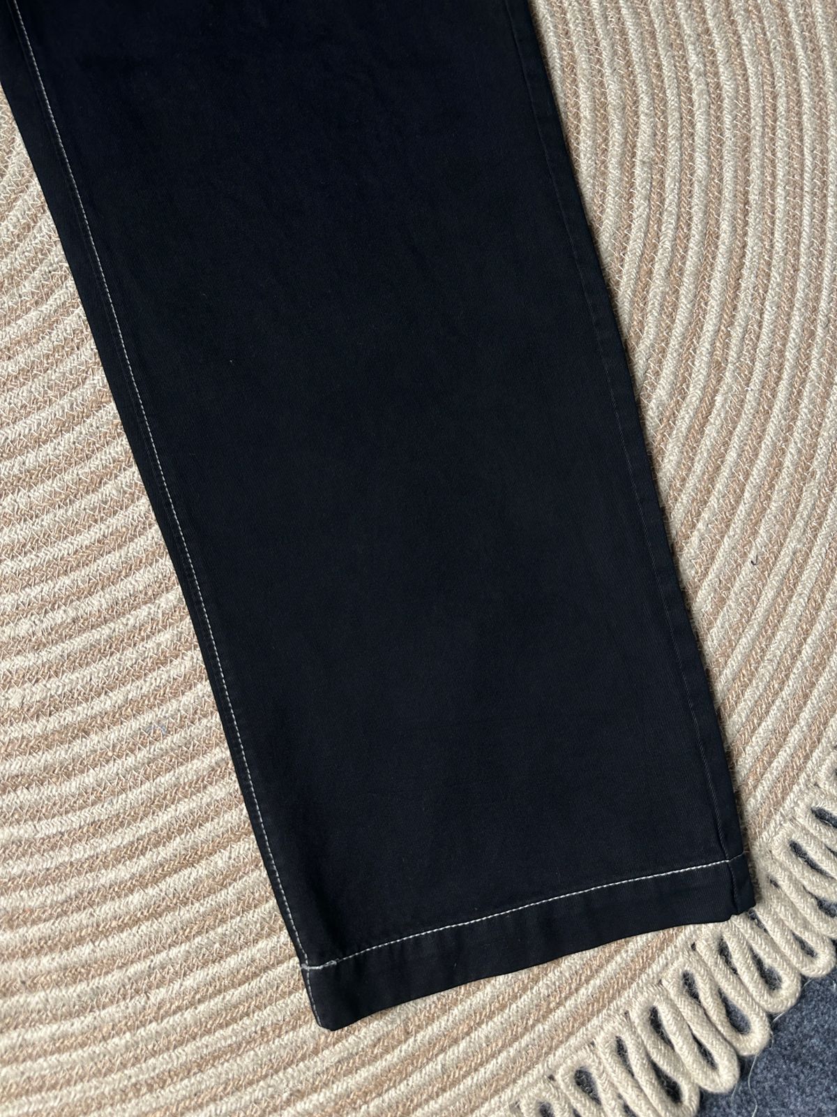 Contrast Thread Twill Baggy Pant 26-03 (Black)