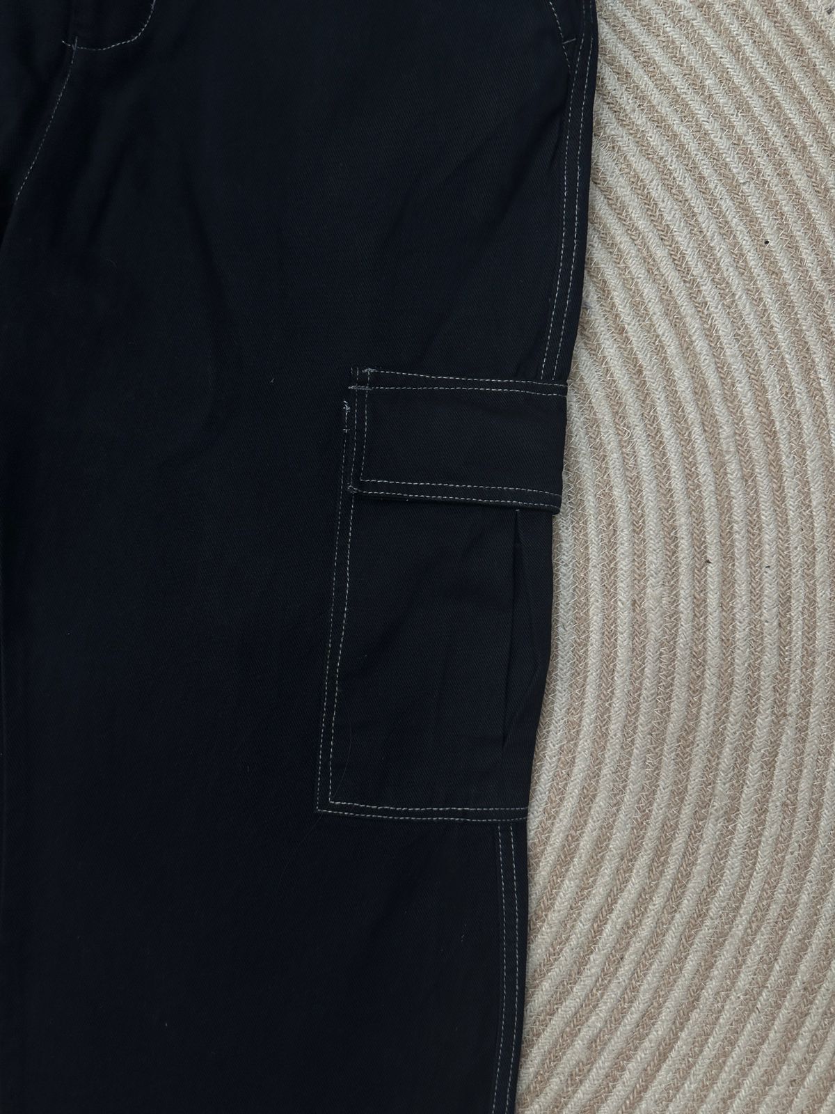 Contrast Thread Baggy Cargo Pant (Black)