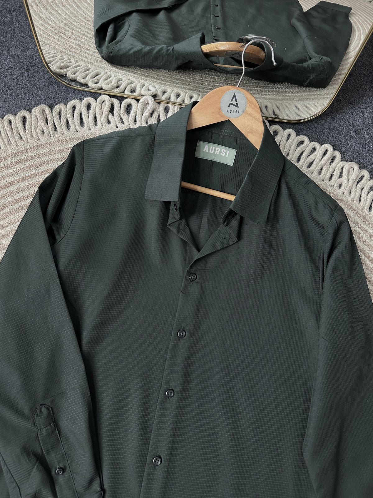 Men's Solid Formal Shirt (Bottle Green) - 26-50