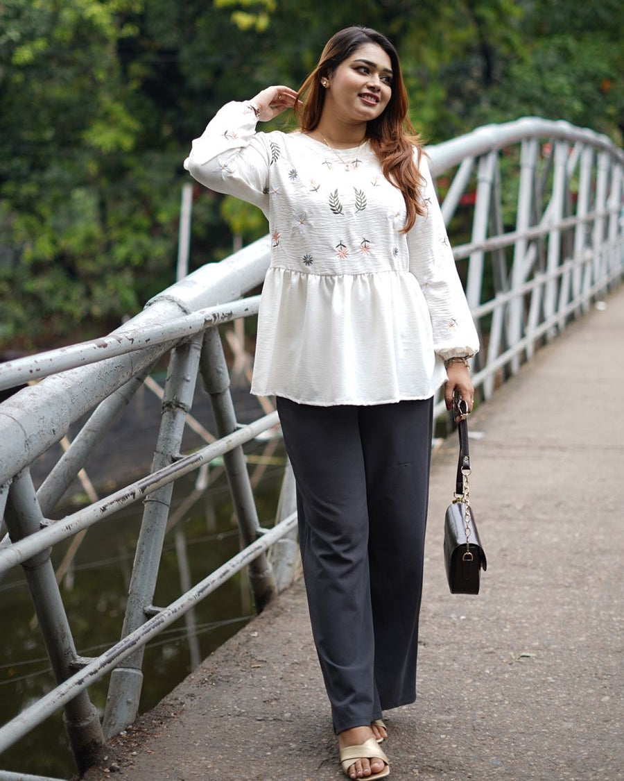 Modest Western Top 26-03 (Off White)