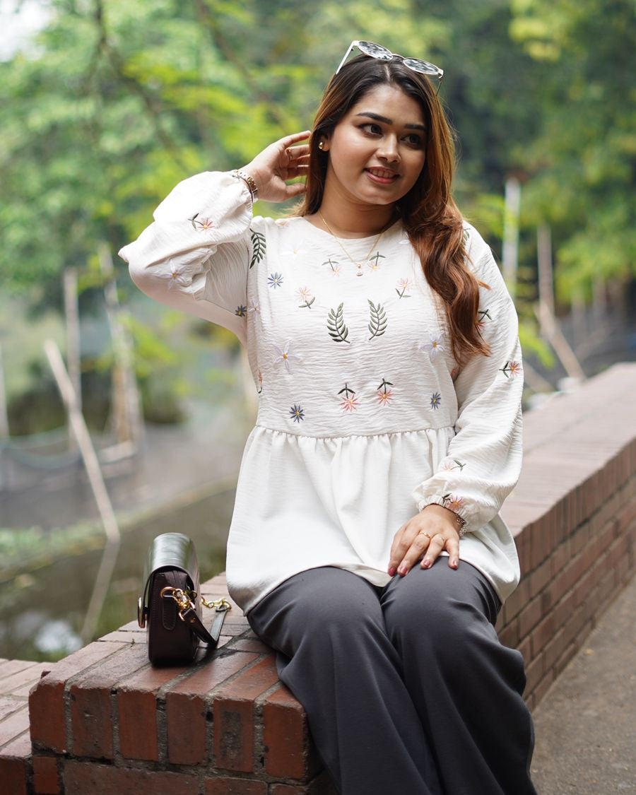 Modest Western Top 26-03 (Off White)